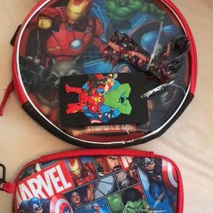 Marvel lunchbox / zip case: land yard